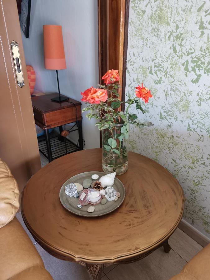 PolisHamboula公寓 外观 照片